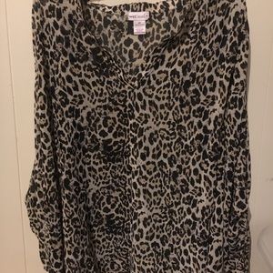 Wet Seal plus size leopard print notch/v-neck 3x